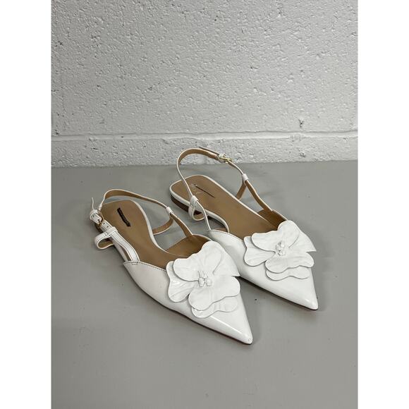 Ann Taylor Sz 6.5 White 3D Flower Nip Pointed Toe Leather Slingback Flats - Picture 3 of 9
